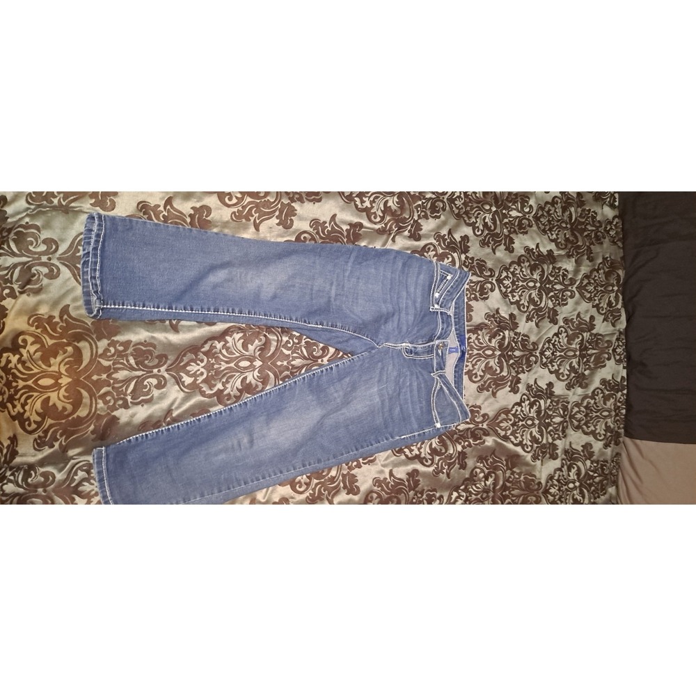 Apt 9 Women's Blue Denim Capri Jeans 8 Cuff Rhinestone Bedazzled Pockets